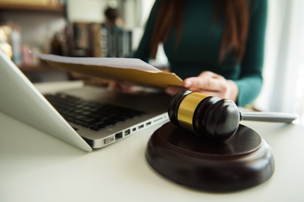 Choisir un huissier de justice pour votre entreprise en Belgique