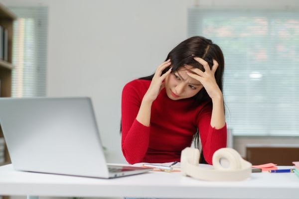 Constat Internet via huissier : avantages en Belgique